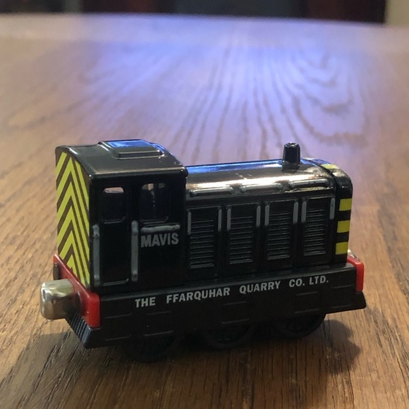 Thomas the Train Mavis Diecast Metal Tank Engine Friends Take Play 2003. - Picture 7 of 9